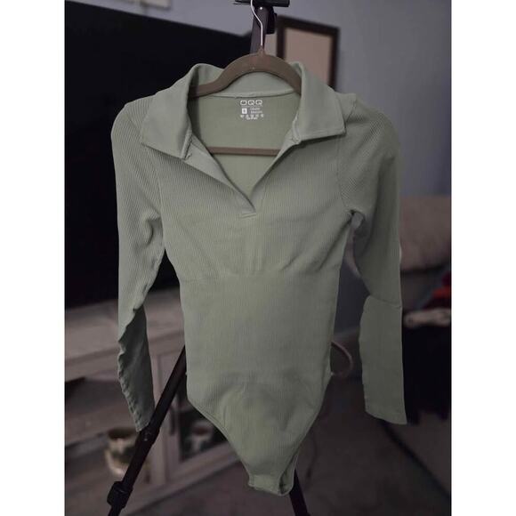 “OQQ Sage Green Collared Long Sleeve Bodysuit – Sleek & Sculpting NEW/SMALL - Picture 4 of 6